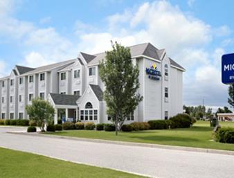 Microtel Inn And Suites Клирлейк Экстерьер фото